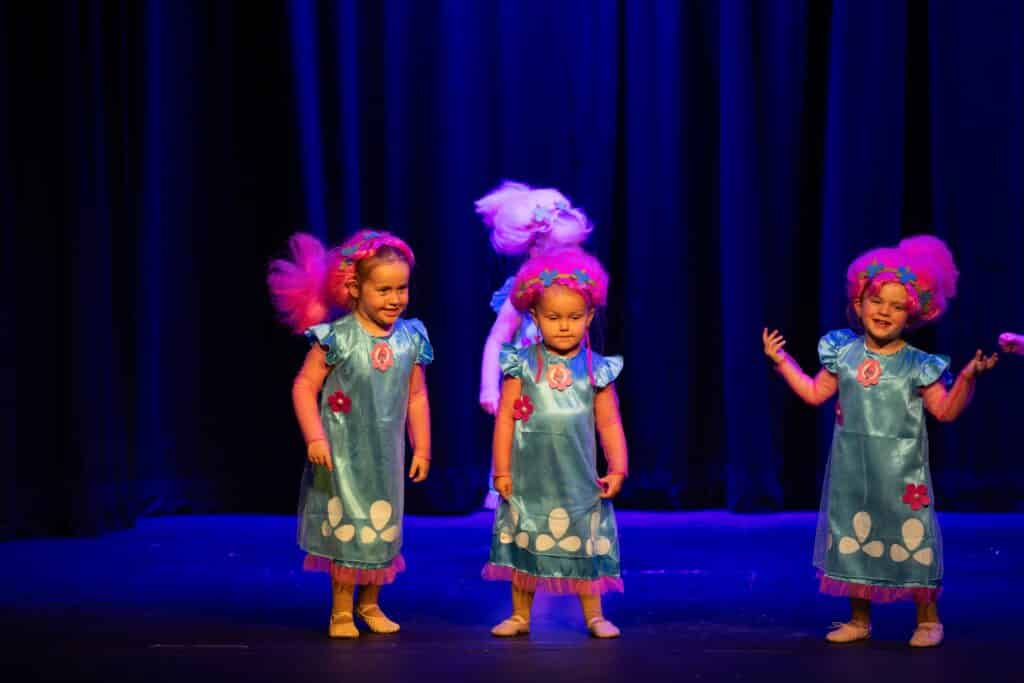 Dance and theatre classes in devon and cornwall. Magical Tots summer show in Holsworthy as the theme trolls from DreamWorks.